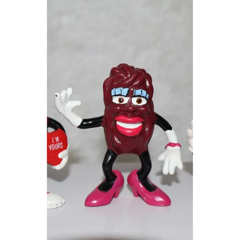 Vintage California Raisins PVC Figures Set of 5 Valentine Heart Singer 1980s